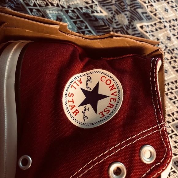 Converse - Maroon - Picture 3 of 3